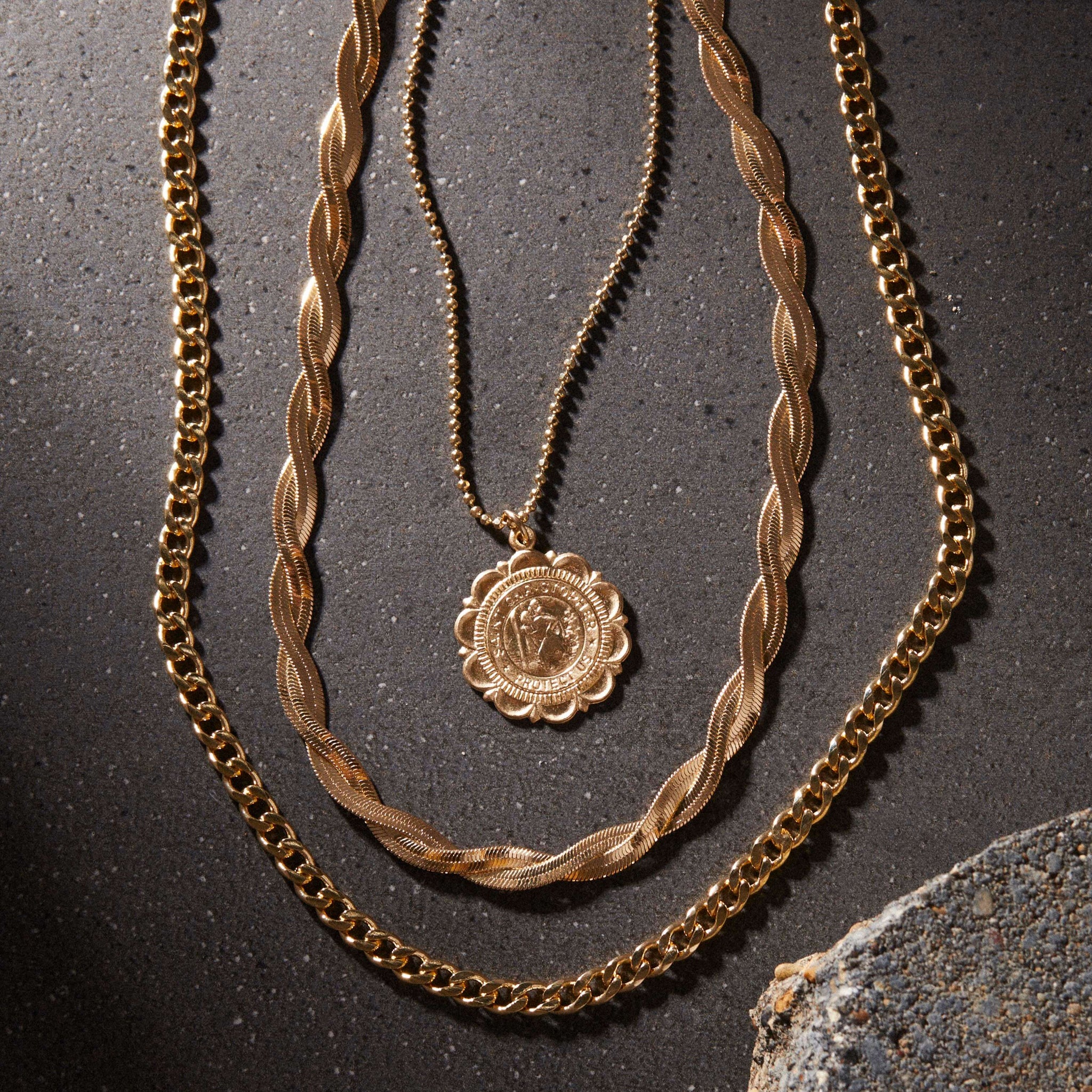 Curb Chain Necklace - Gold